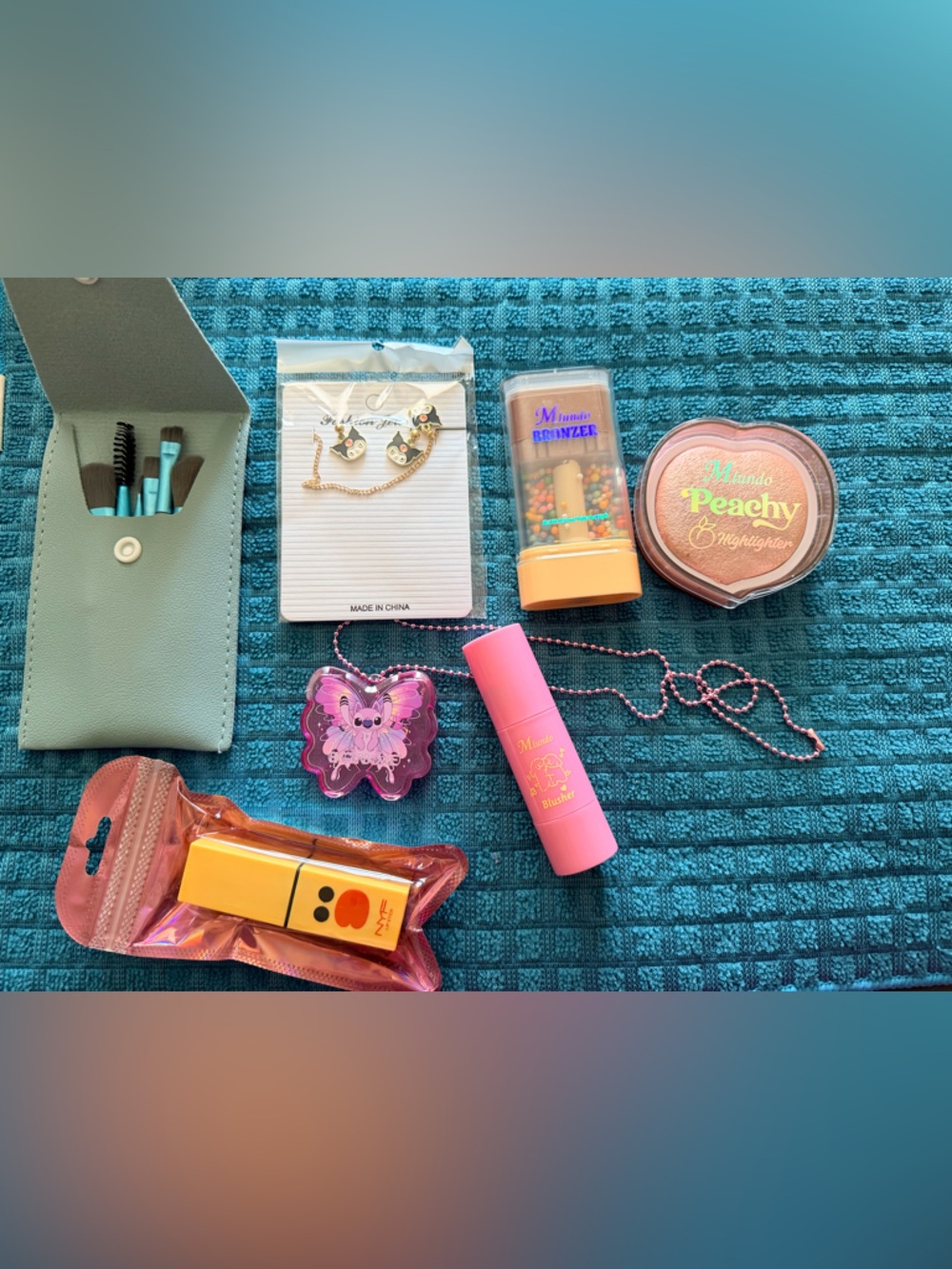 Cute red Lipstick & Peachy Blush Makeup Bundle